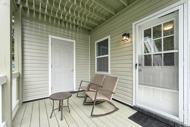 Building Photo - 214 Bridgefield Pl
