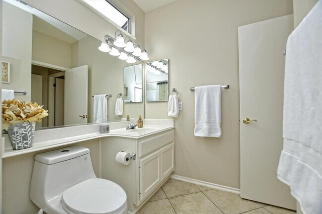 Building Photo - 202 Whippoorwill Cove
