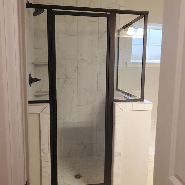 Building Photo - 6195 Clover Ct