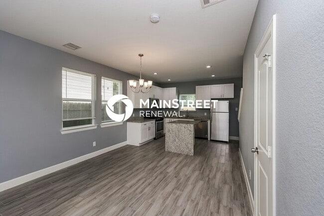 Building Photo - 3 Bedroom Pet-Friendly Home in HOUSTON, TX with Main Street Renewal