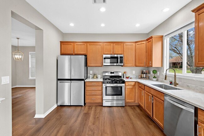 Building Photo - 139 Nolan Dr