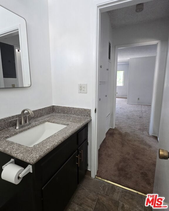 Building Photo - 2219 S Crenshaw Blvd
