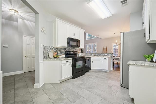 Building Photo - 10013 Monastery Dr