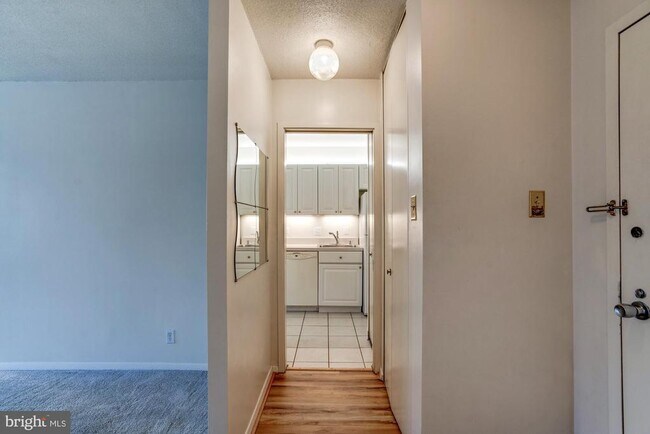 Building Photo - 4515 Willard Ave