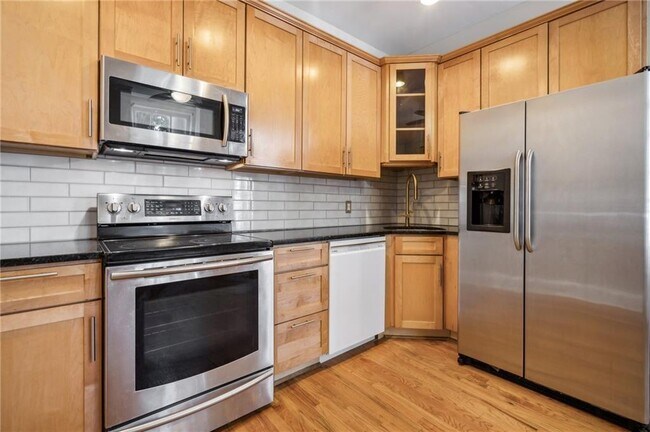 Building Photo - 30 5th St NE