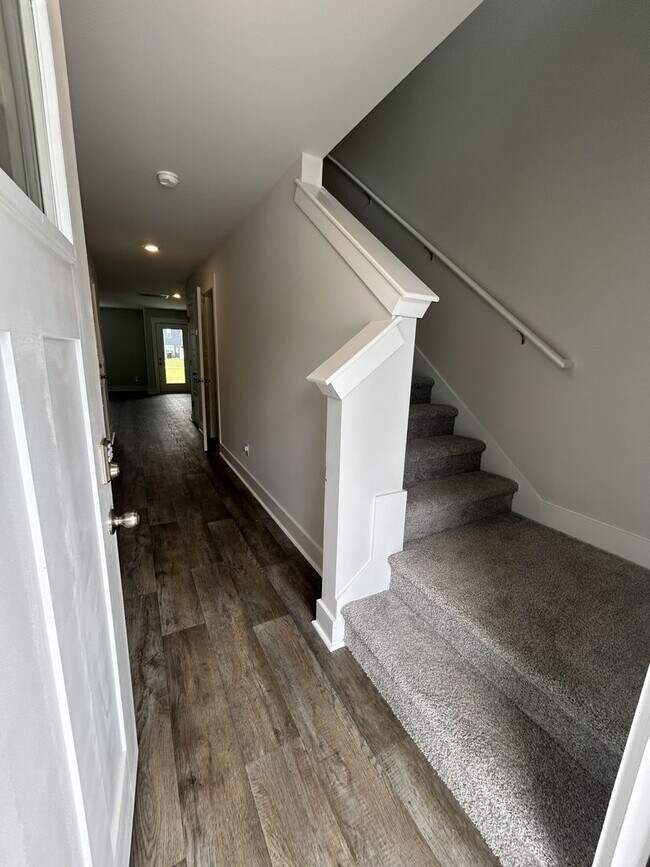 Building Photo - 5784 Harebell Rd