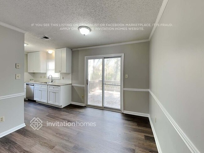 Building Photo - 300 Southland Rd