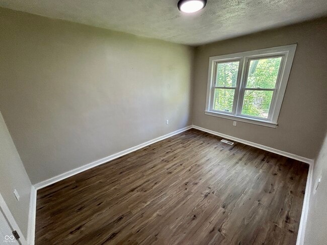 Building Photo - 4306 Norwaldo Ave