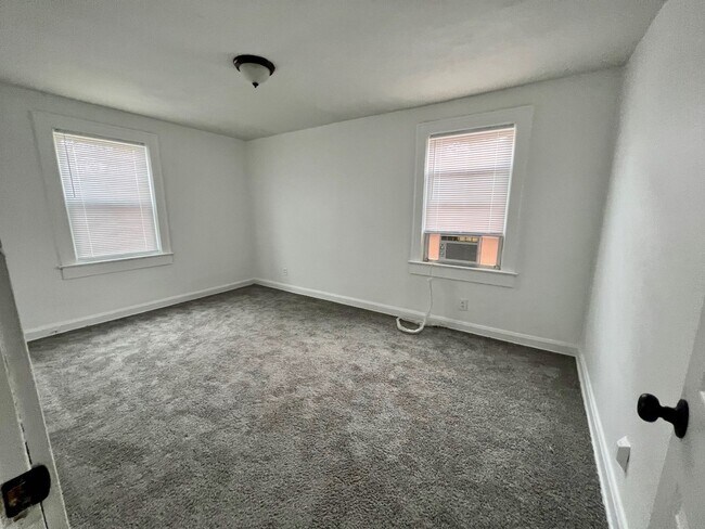 Building Photo - 2BD/1BA Brick Home in Cul-de-sac!