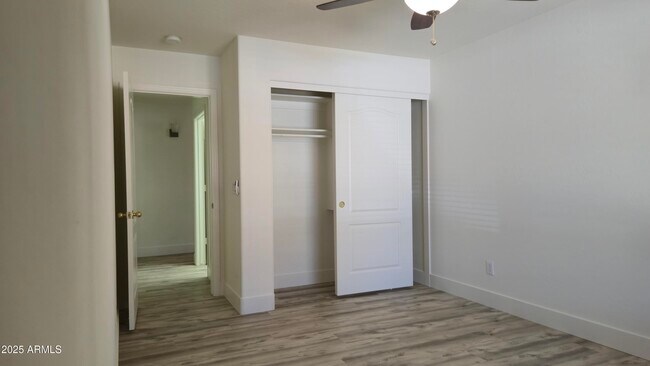 Building Photo - 16230 N 99th Way