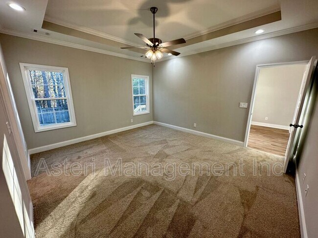 Building Photo - 107 Lasso Drive