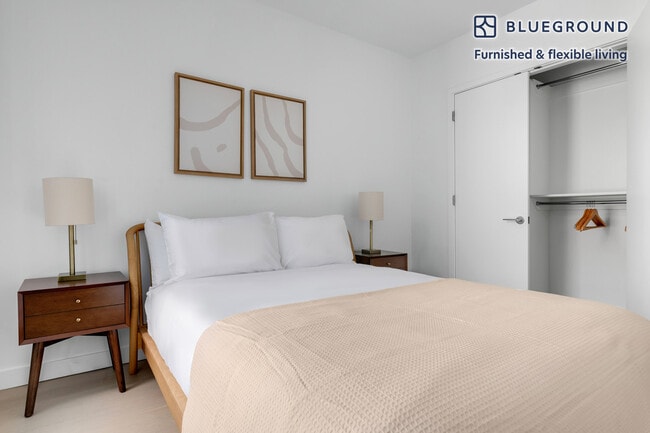 Building Photo - 370 Harrison Ave