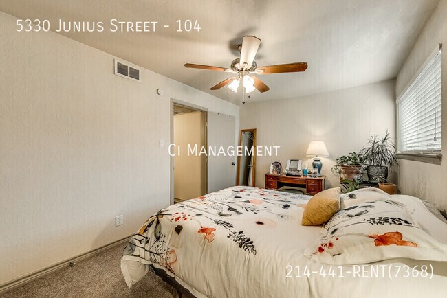 Building Photo - 5330 Junius St