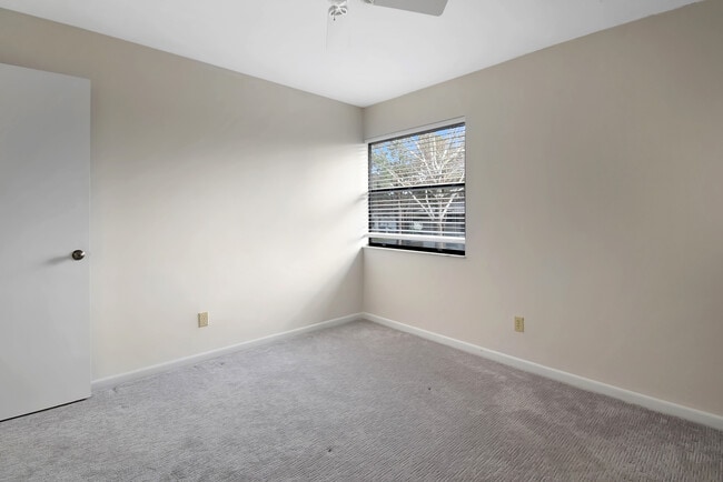 Building Photo - 38 Tarragona Ct