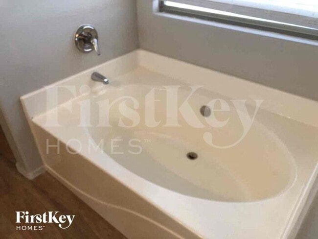 Building Photo - 29125 N Yellow Bee Dr