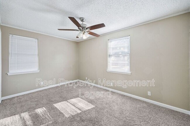 Building Photo - 2017 Durham St