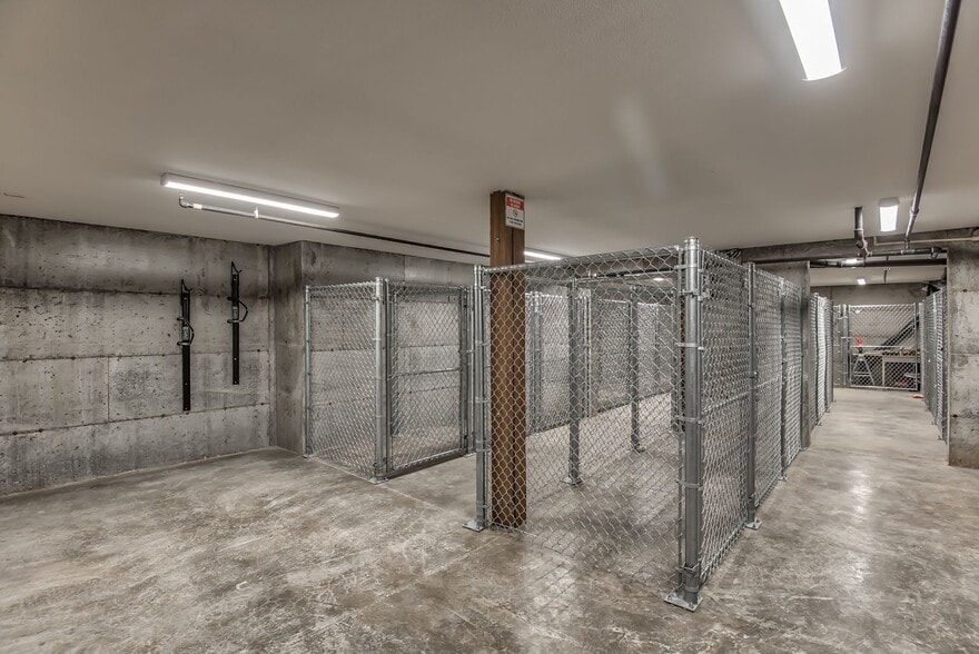 Building Photo - 6155 N Minnesota Ave