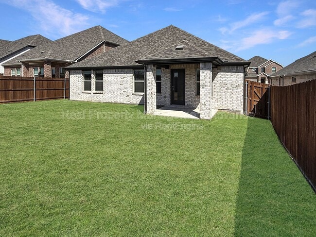 Building Photo - 615 Tribble Dr