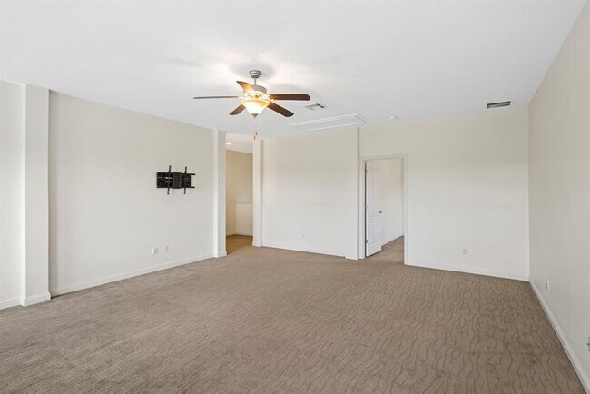 Building Photo - 15712 Sayan Cove