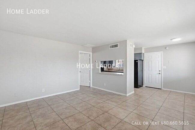Building Photo - 6747 N 26th Ave