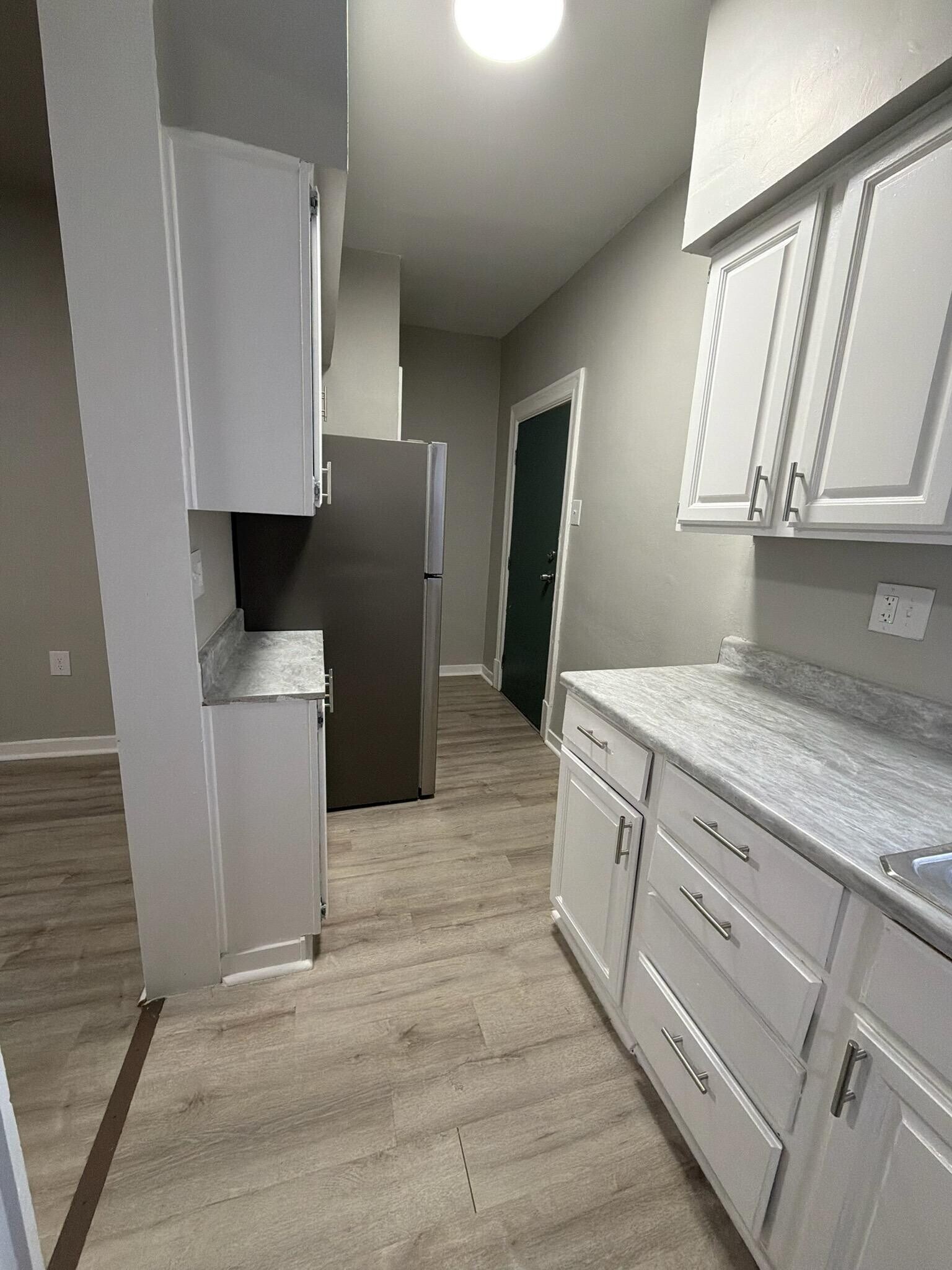 Building Photo - 205 Dengler St