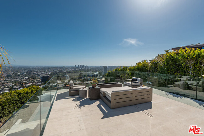 Building Photo - 1435 Tanager Way