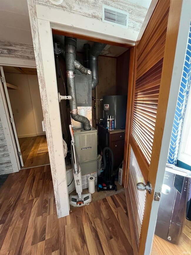 Building Photo - 930 W 590 S