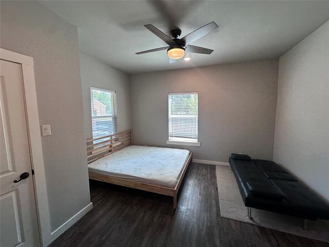 Building Photo - 2903 Carpenter Ave
