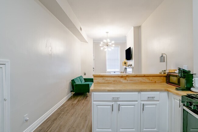 Building Photo - 163 State St