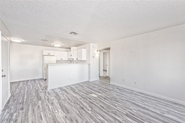 Building Photo - 2684 Bryandouglas Dr