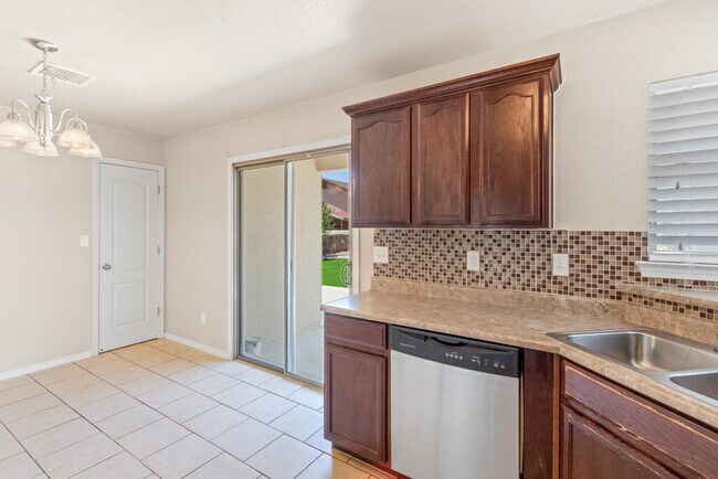 Building Photo - 14029 Volcanic Rock Dr