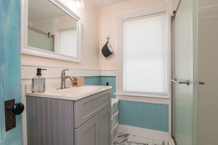 New 2nd floor full bath - 5 Greenwood Ct