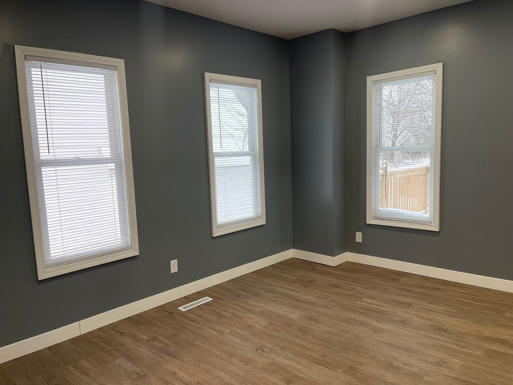 Building Photo - 1032 Denner St