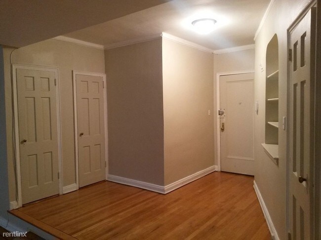 Building Photo - 1911 Dorchester Rd