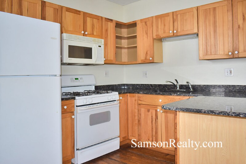 Building Photo - 111 Bowen St