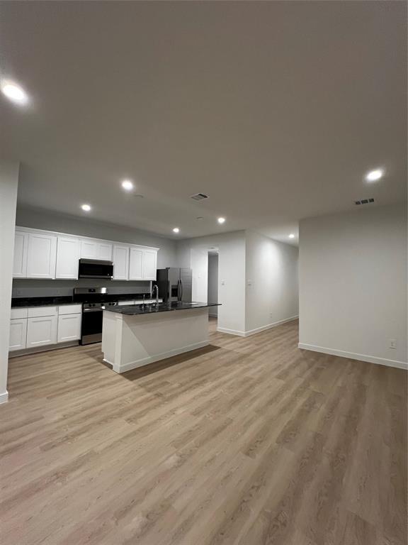 Building Photo - 8439 Sandy Coral Ln