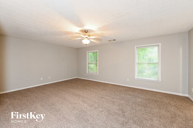 Building Photo - 1715 W Taylor Ave