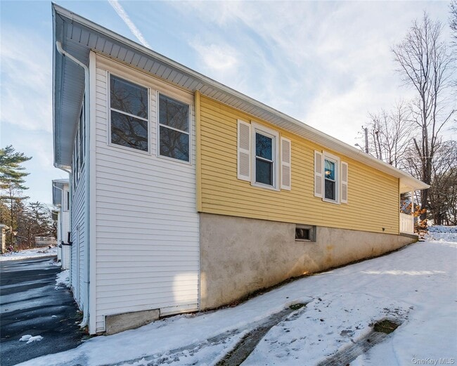 Building Photo - 35 Hudson Terrace