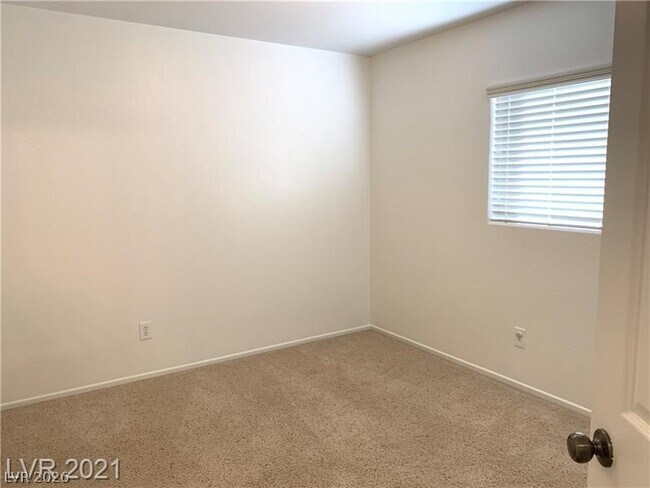 Building Photo - 11759 Fern Creek Ln