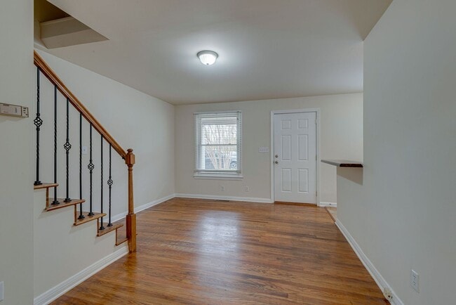 Building Photo - 3505 Marlborough Ave