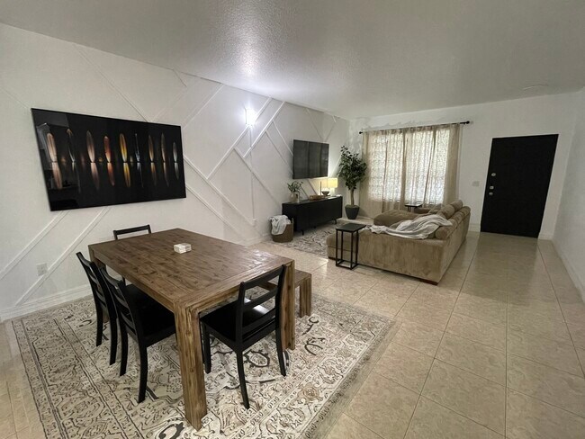 Building Photo - 3111 Sun Lake Ct