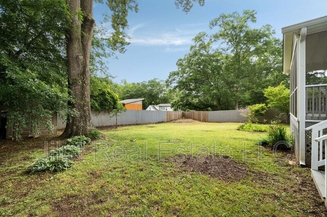 Building Photo - 2855 Monticello Pl