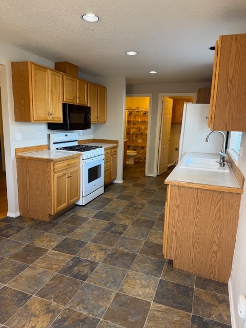 Building Photo - 61369 Elkhorn St