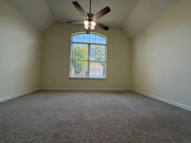 Building Photo - CORDOVA 3 BED 3 BATH RENTAL HOME NEAR SHEL...