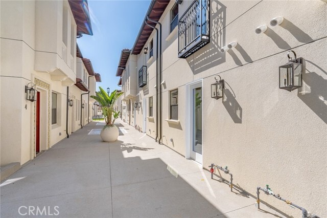 Building Photo - 160 N New Ave