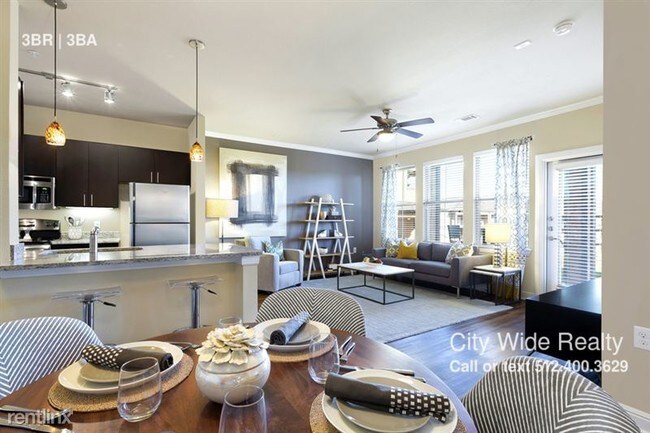 Building Photo - Beautiful Southwest Bee Cave 3 bedrooms unit