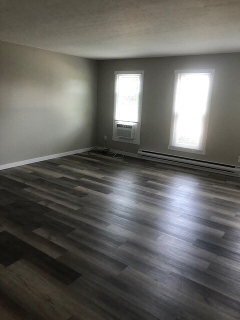 Building Photo - 304 Brookland Dr