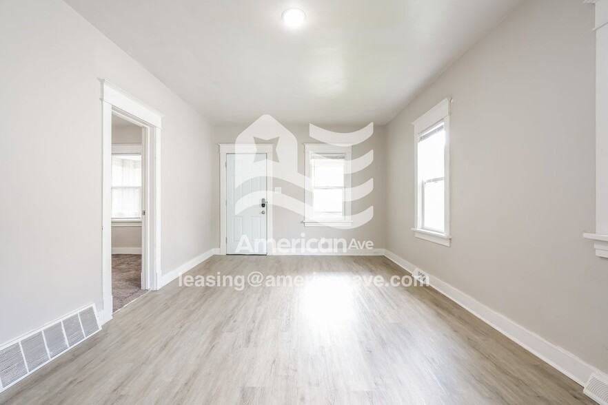 Building Photo - 1806 S Taylor St