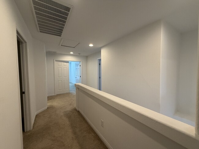 Building Photo - 7869 Tyrell Peaks St