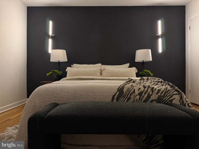 Building Photo - 228 Rock St